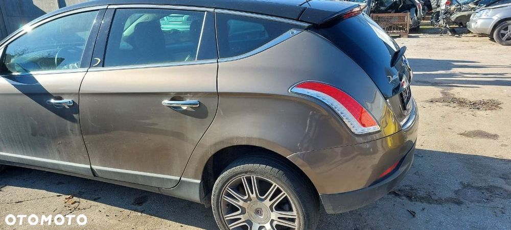 LANCIA delta 1,8 di turbo 200km rozrusznik - 8