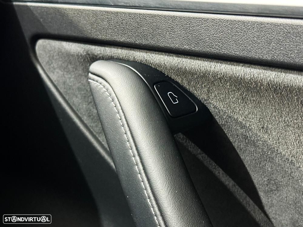 Tesla Model 3 Performance Dual Motor AWD - 35
