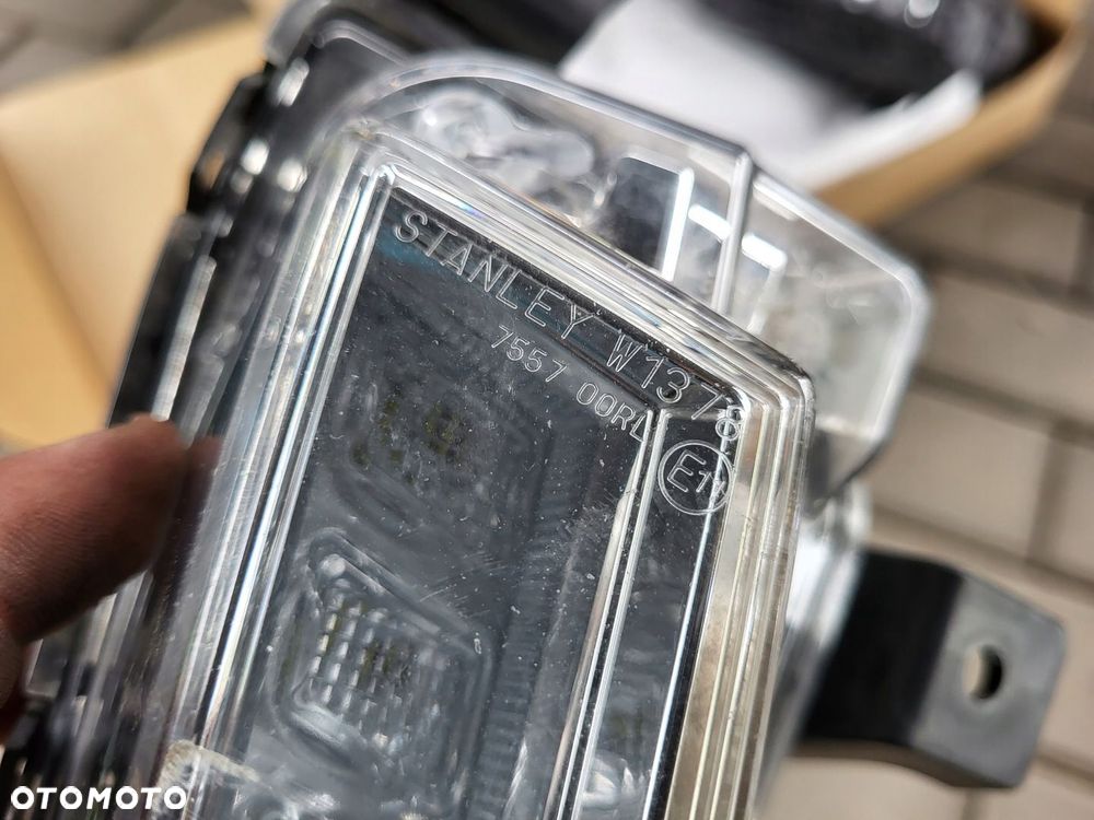 HALOGEN LED DRL PRAWY PRZÓD SUZUKI VITARA III - 7