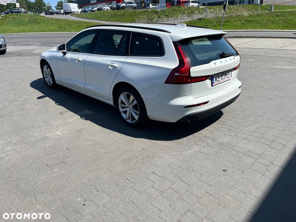 Volvo V60 B3 B Momentum Core - 3
