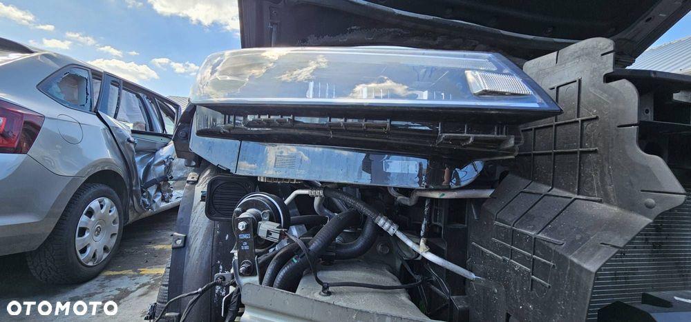 LAMPA PRAWA PRZÓD MG HS II LED 2024 - 5