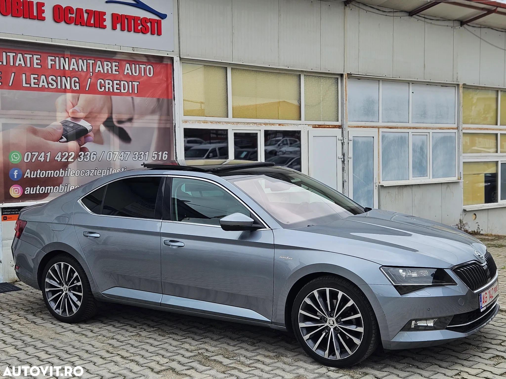 Skoda Superb 2.0 TDI 4X4 DSG Laurin & Klement - 12