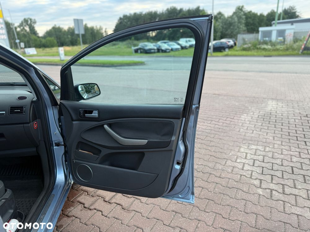 Ford Focus C-Max 1.6 TDCi FX Silver - 16