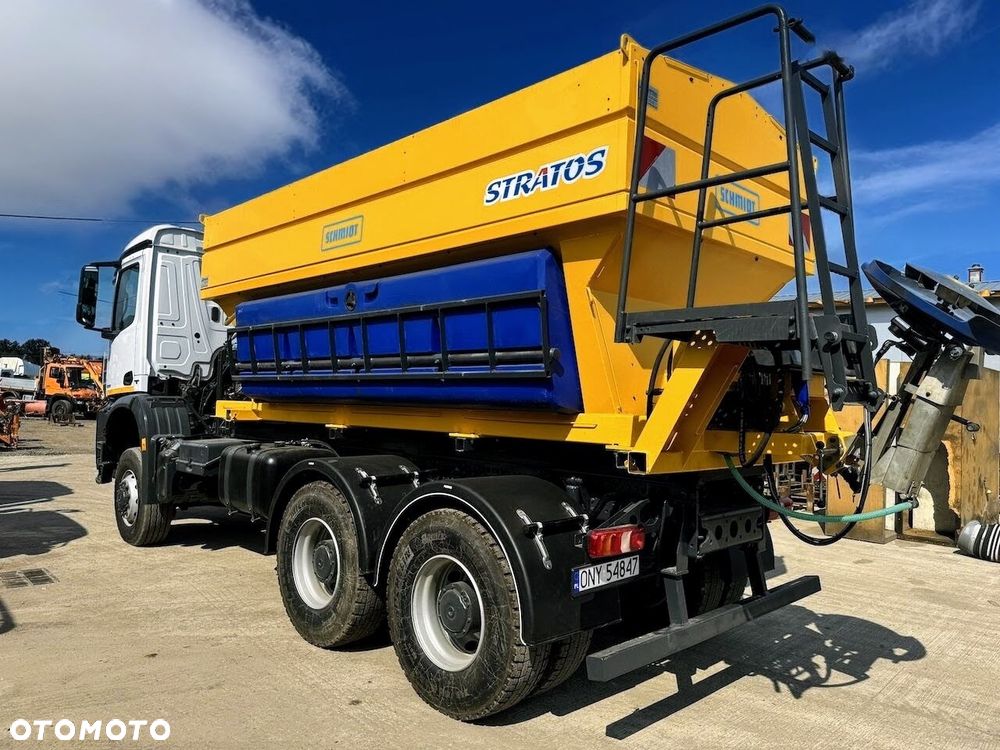 Mercedes-Benz AROCS 3333 6x6 - 4