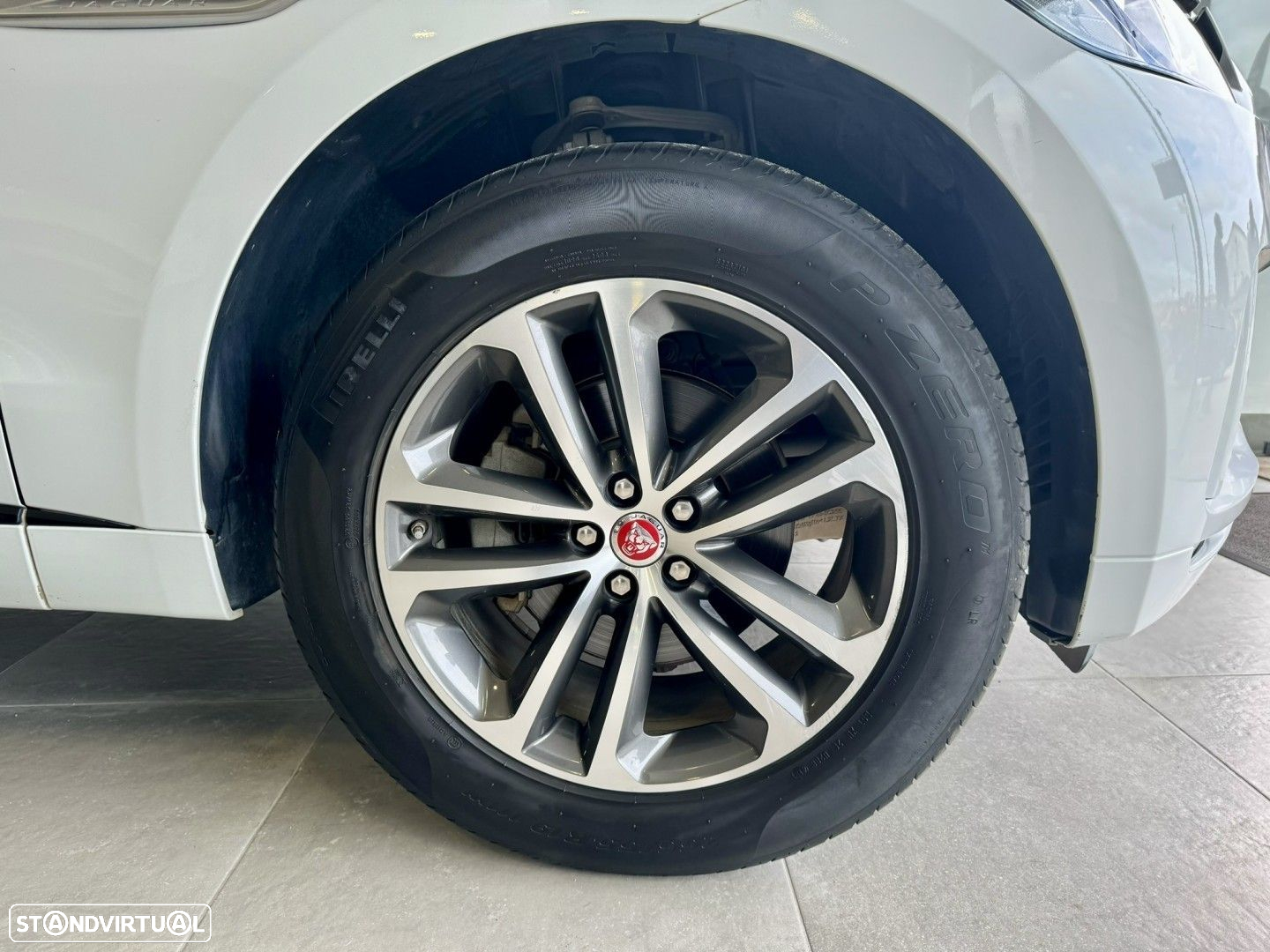 Jaguar F-Pace 2.0 i4D R-Sport AWD Aut. - 4