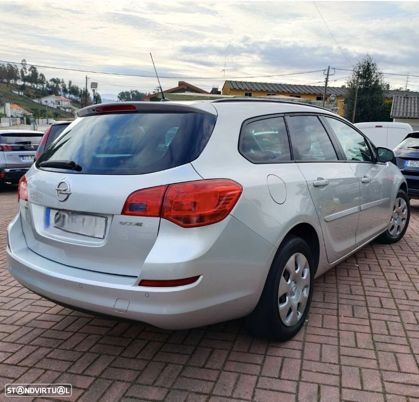 Opel Astra Sports Tourer 1.3 CDTI DPF EcoFLEX Sports Tourer Edition - 4