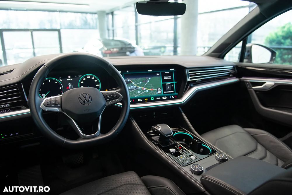 Volkswagen Touareg V6 TDI 4MOTION Elegance - 17