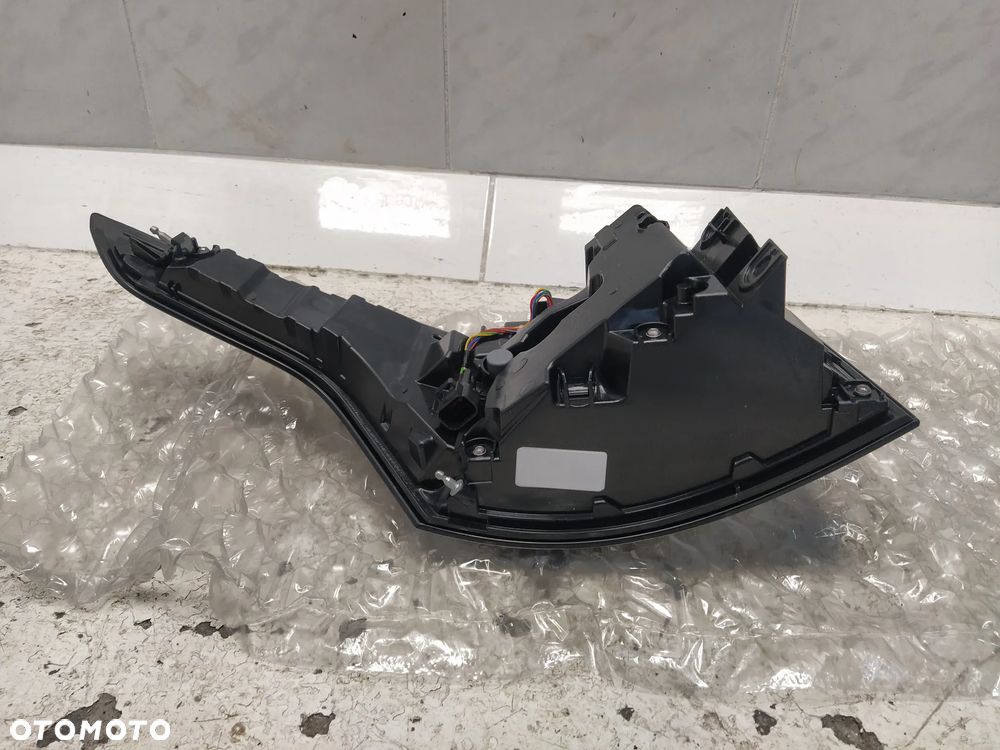 RANGE ROVER SPORT L494 LAMPA PRAWA TYŁ TYLNA LED NOWA - 3