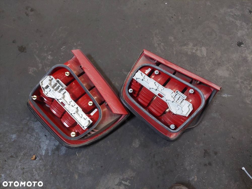 KLAPA BAGAŻNIKA + LAMPY TYŁ SKODA FABIA I KOMBI 9151 - 8