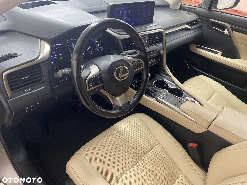 Lexus RX 450h Omotenashi - 10