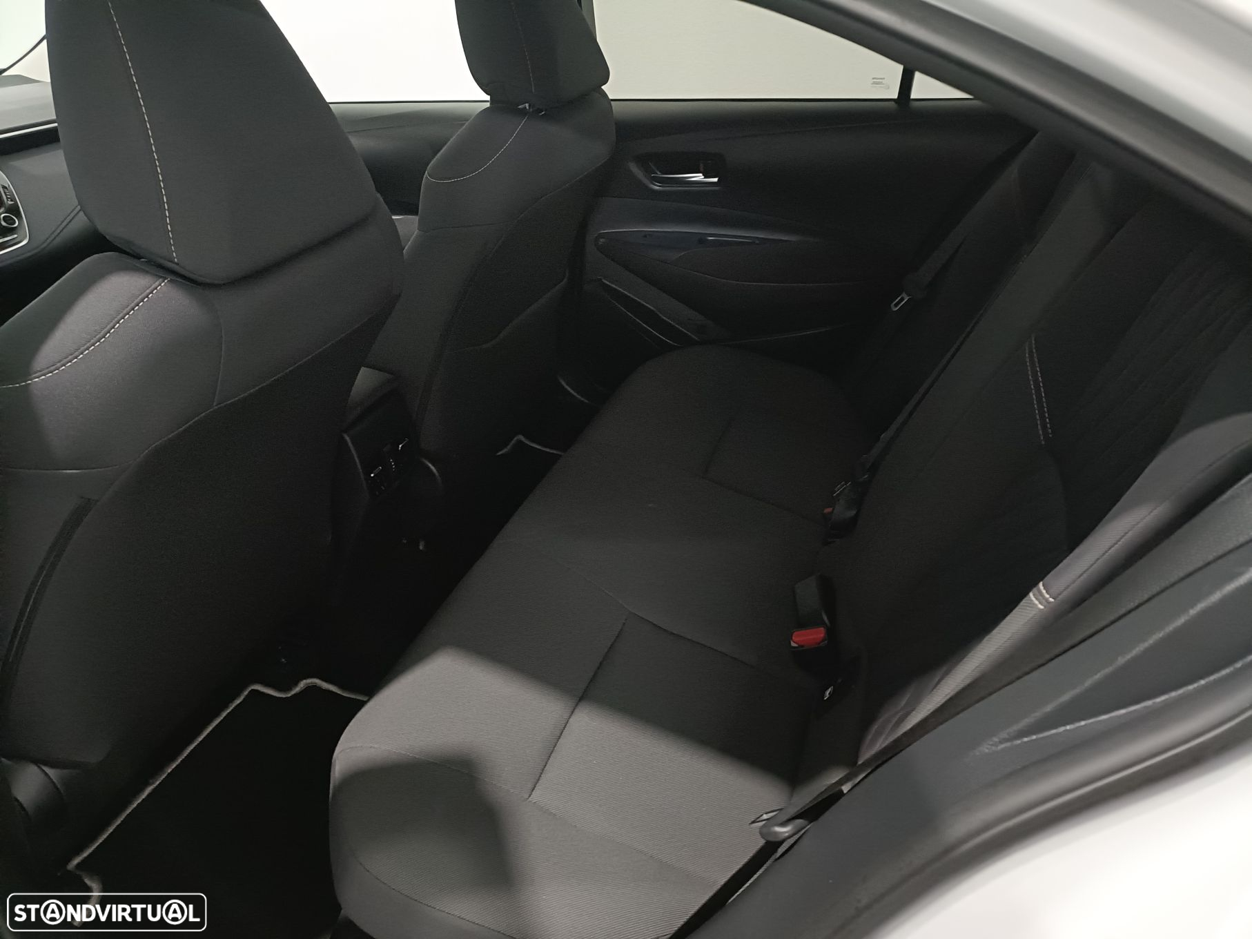 Toyota Corolla - 13