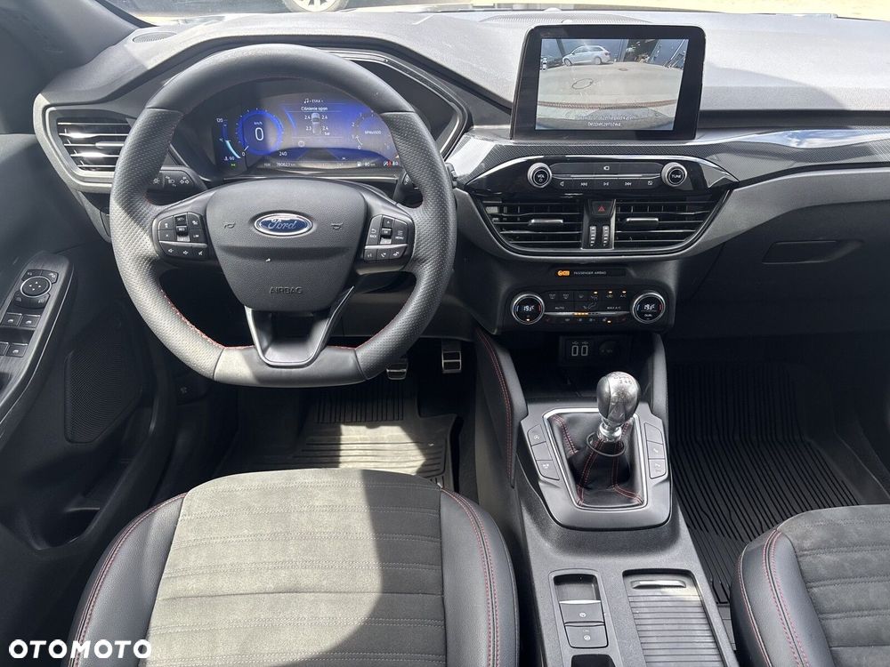 Ford Kuga - 11