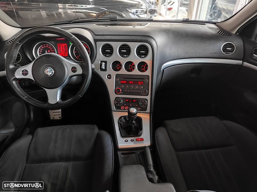 Alfa Romeo 159 Sportwagon 1.9 JTDm 16V Sportiva+ - 36