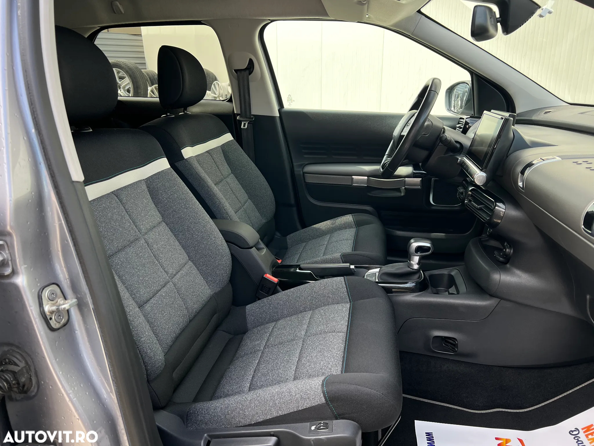 Citroën C4 Cactus Pure Tech 110 Stop&Start EAT6 Shine - 9