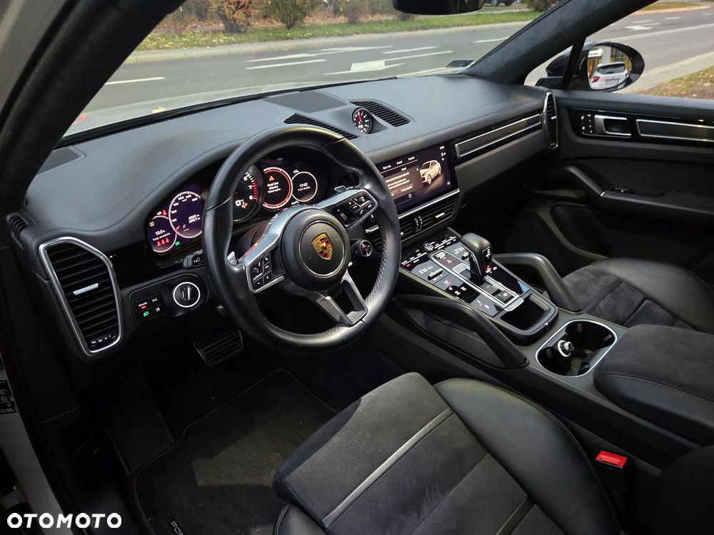 Porsche Cayenne GTS - 23