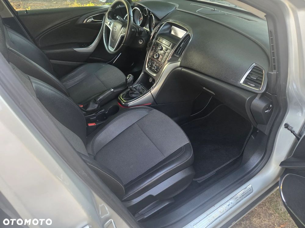 Opel Astra 1.4 Turbo Style - 22