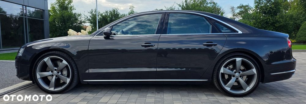 Audi A8 4.2 TDI DPF (clean diesel) quattro tiptronic - 9