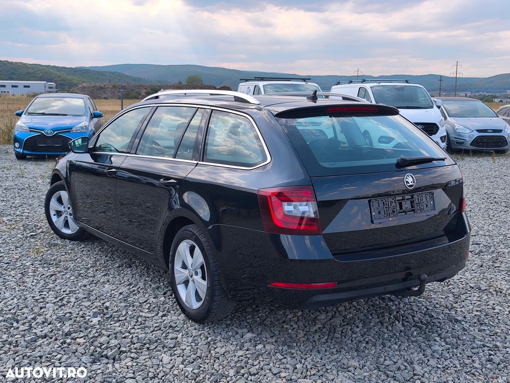 Skoda Octavia 2.0 TDI DSG Edition Plus - 9