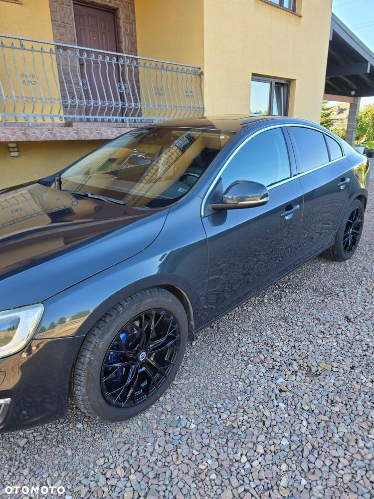 Volvo S60 - 4