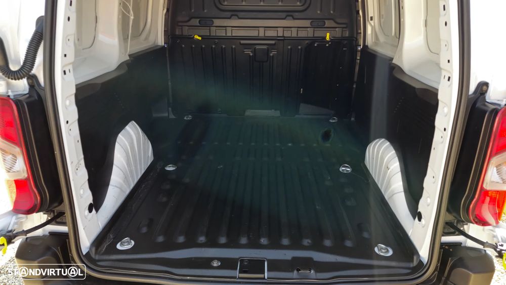 Toyota Proace 3 Lugares - 23