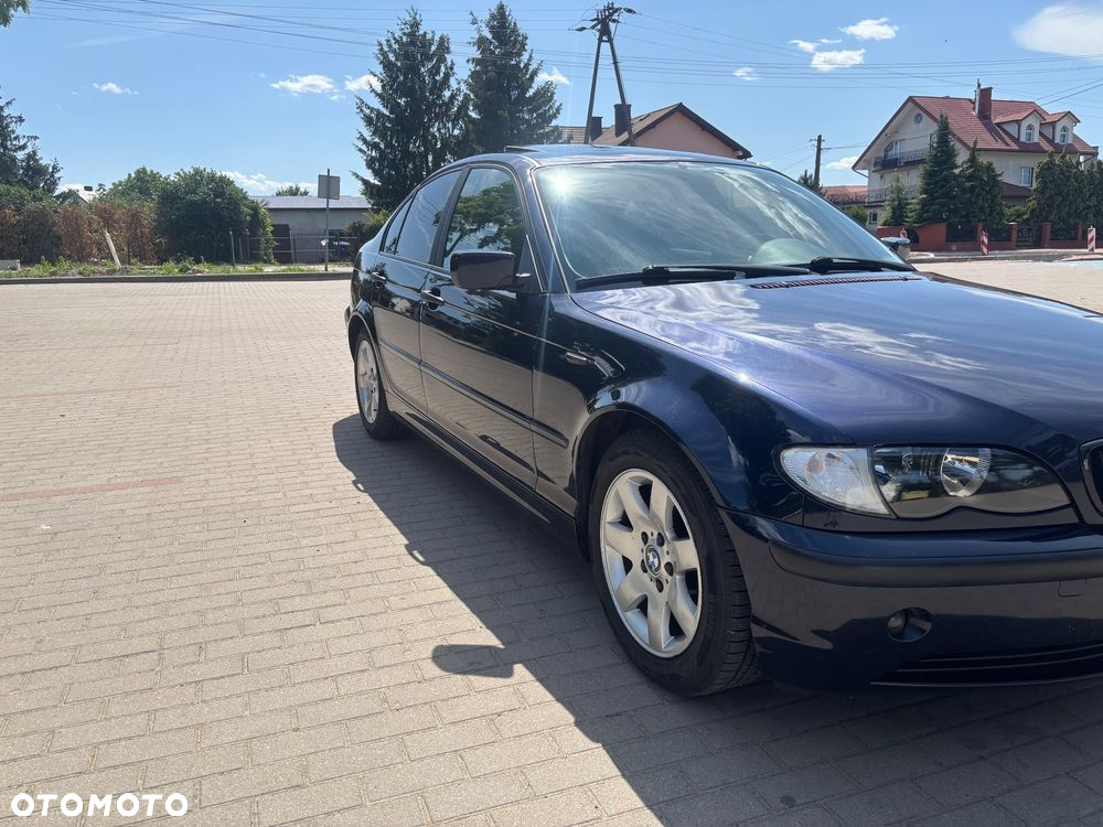BMW Seria 3 318i - 2