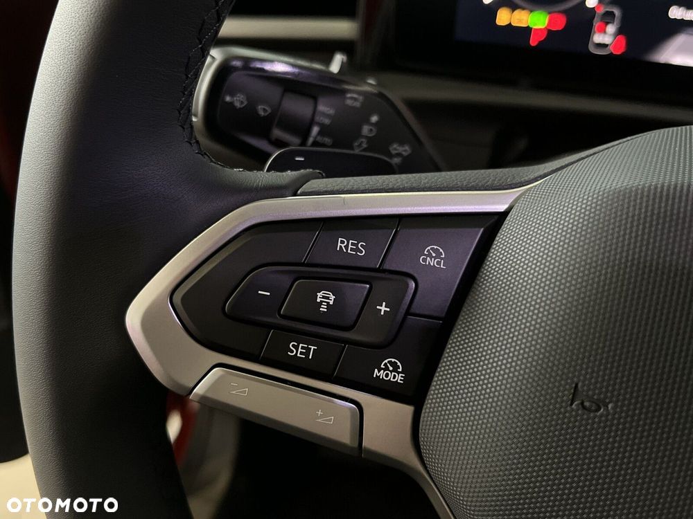 Volkswagen T-Roc - 22