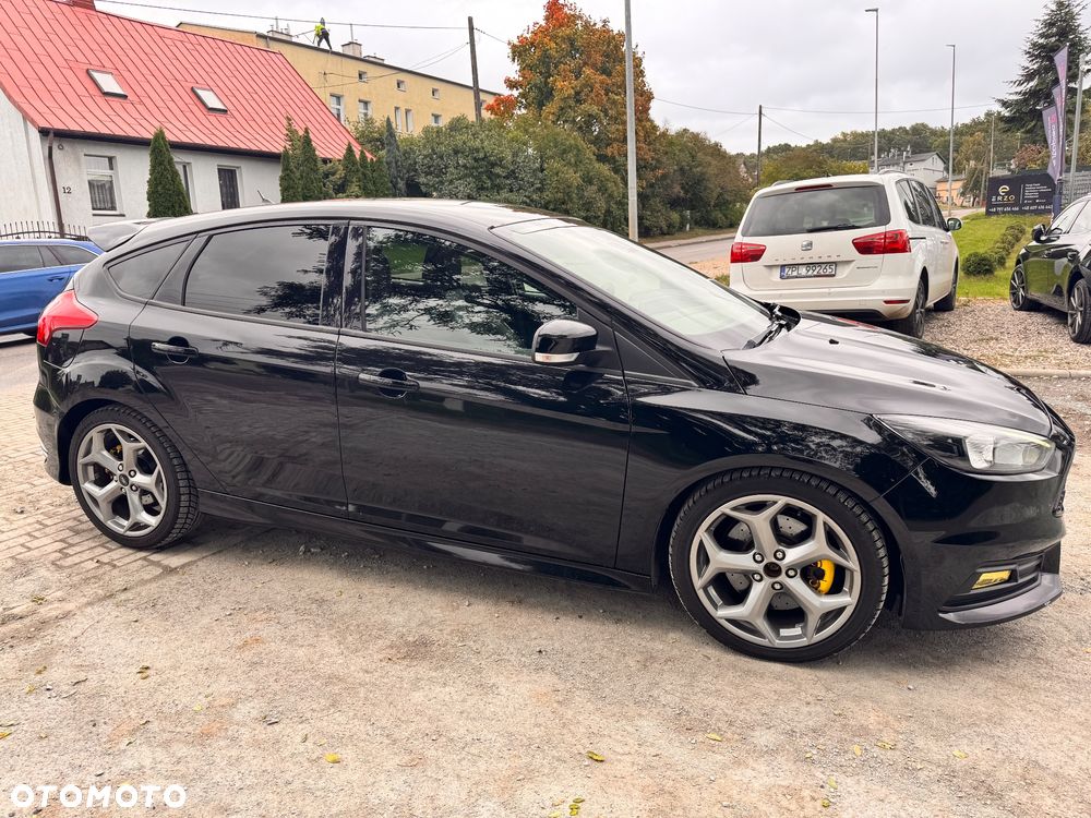 Ford Focus 2.0 EcoBoost ST-2 - 4
