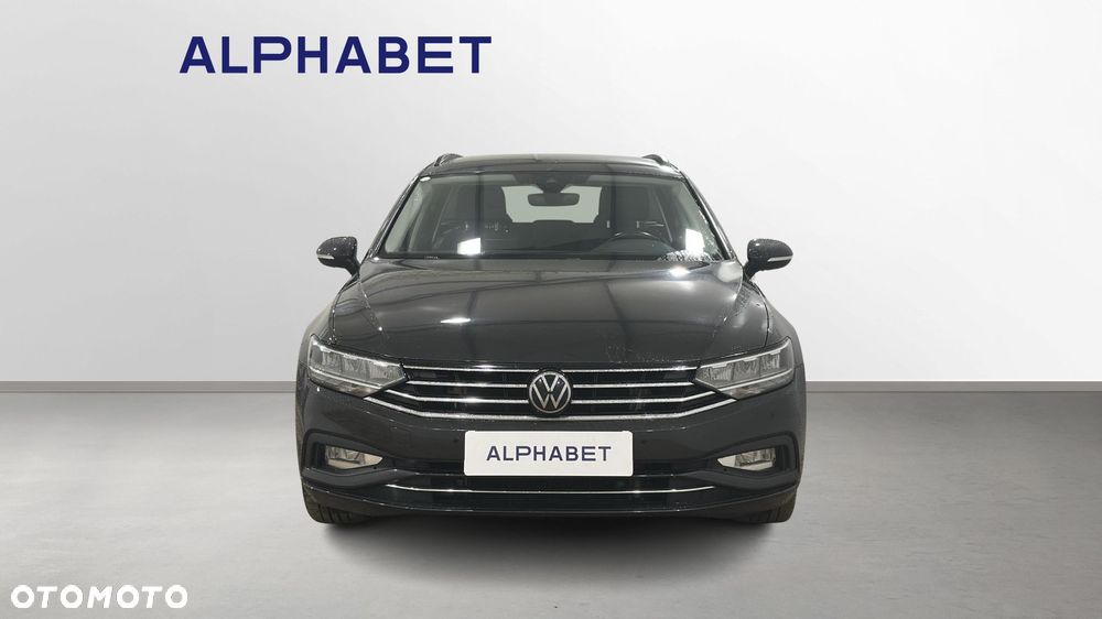 Volkswagen Passat - 8
