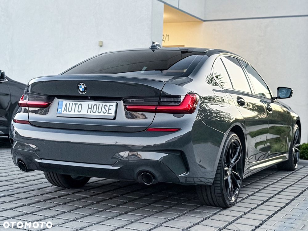 BMW Seria 3 330e M Sport - 15