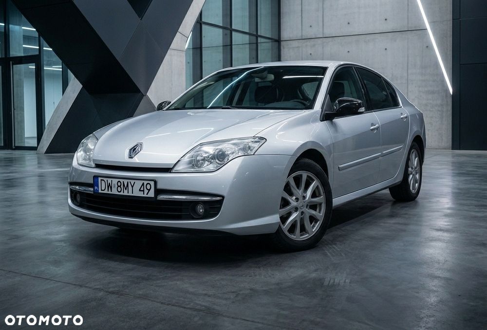 Renault Laguna dCi 110 FAP Bose Edition - 3