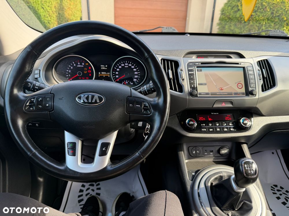 Kia Sportage 2,0 CRDI AWD Vision - 33