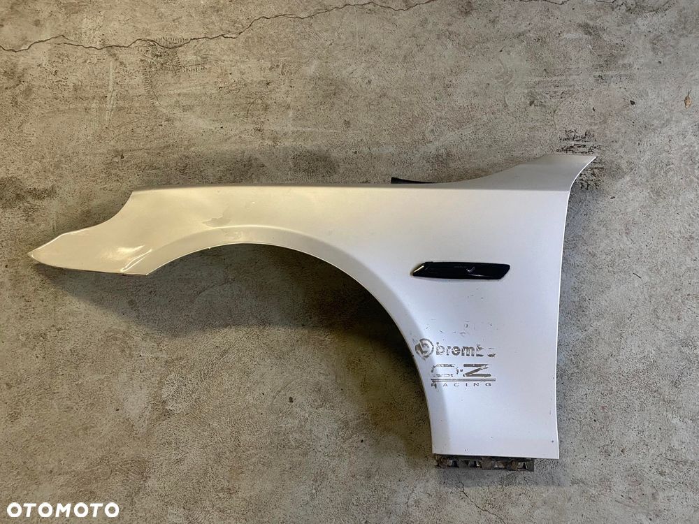 BMW E60 BŁOTNIK LEWY PRZÓD PRZEDNI - 1