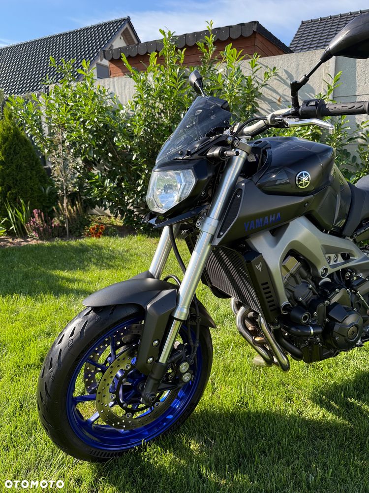 Yamaha MT - 8