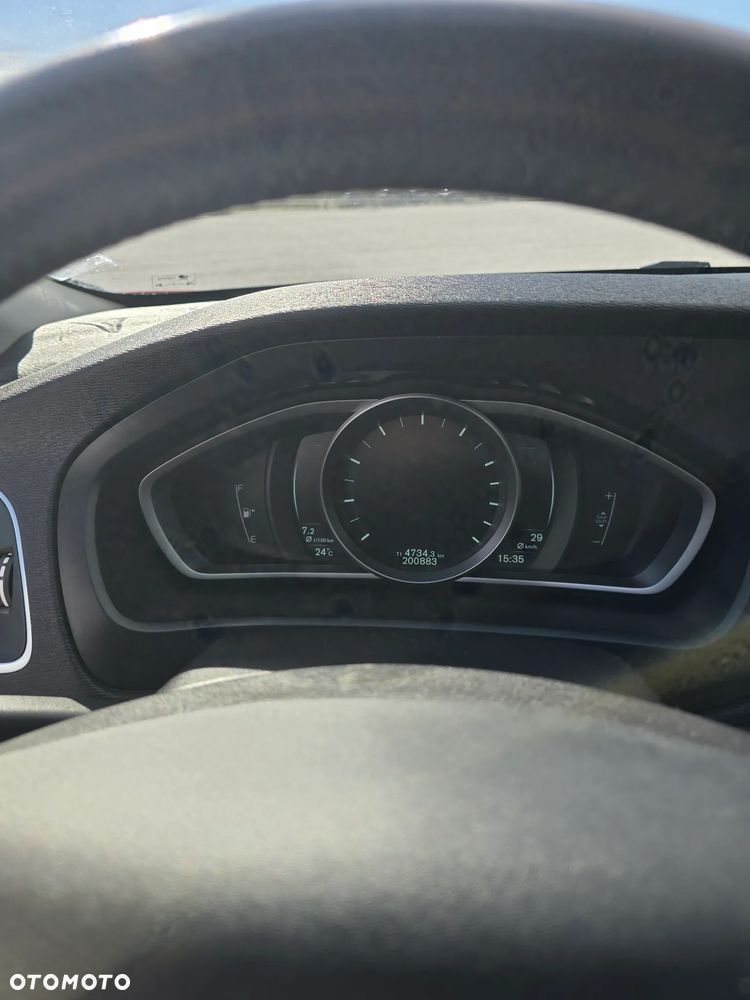 Volvo V40 T2 Drive-E Momentum - 9