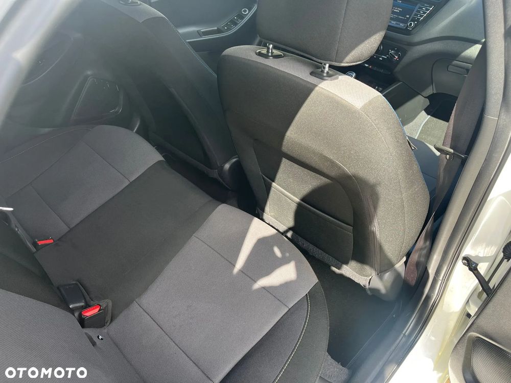 Hyundai i20 - 14