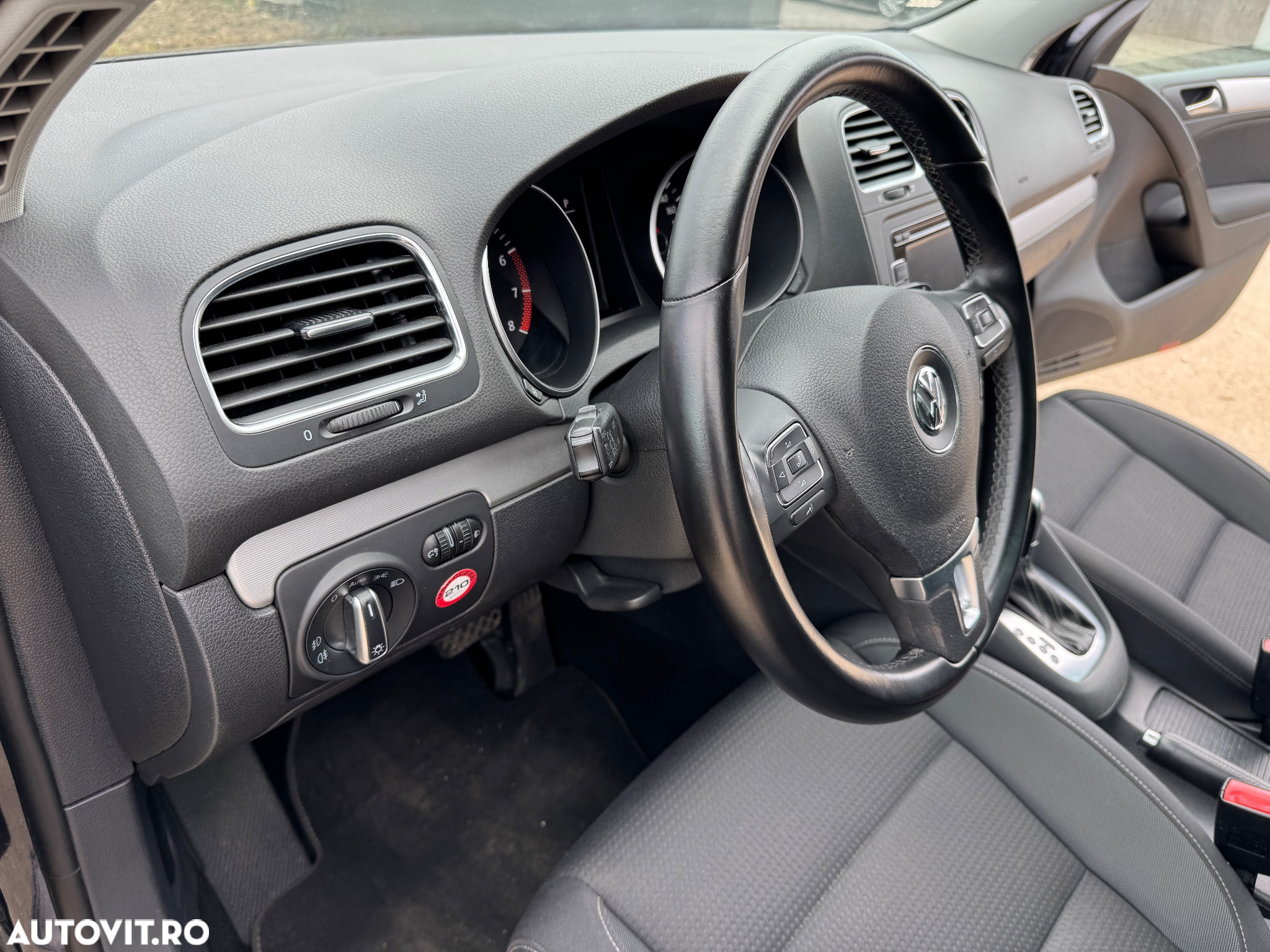 Volkswagen Golf 1.4 TSI DSG Team - 24