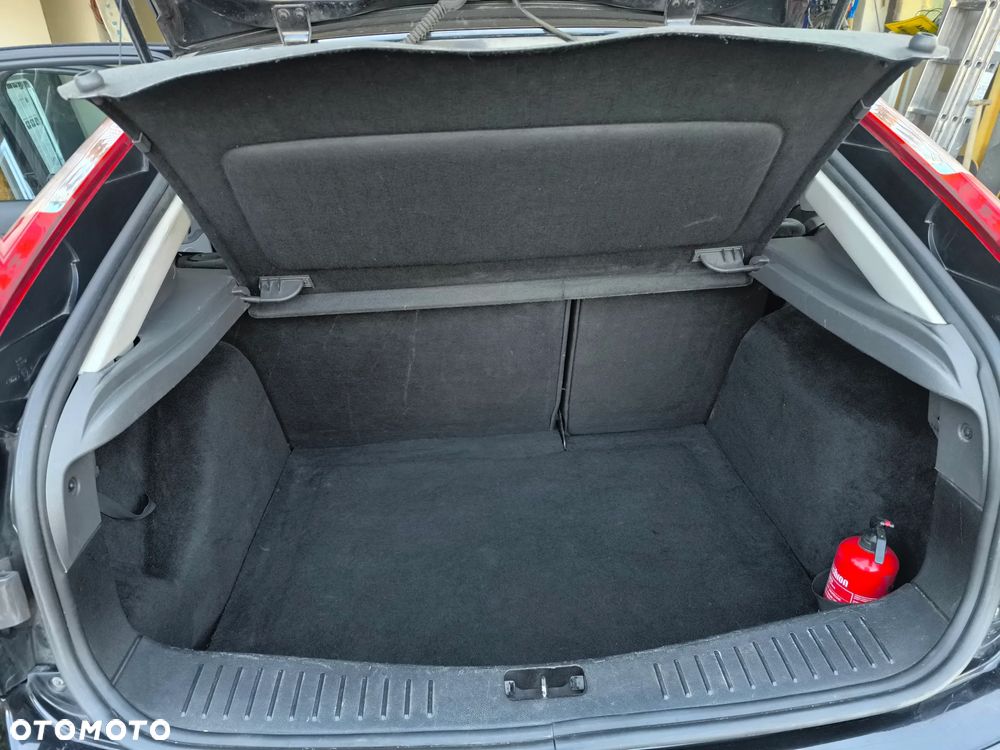 Ford Focus 1.8 TDCi Ghia - 9