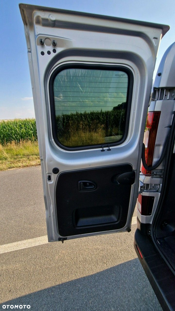 Renault Trafic - 38