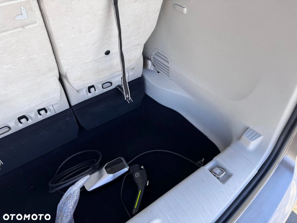 Chrysler Pacifica - 14