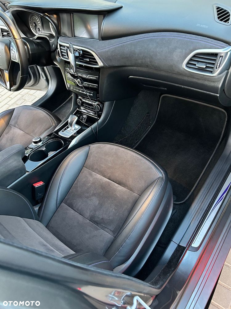 Infiniti Q30 1.5d Business 7DCT - 9