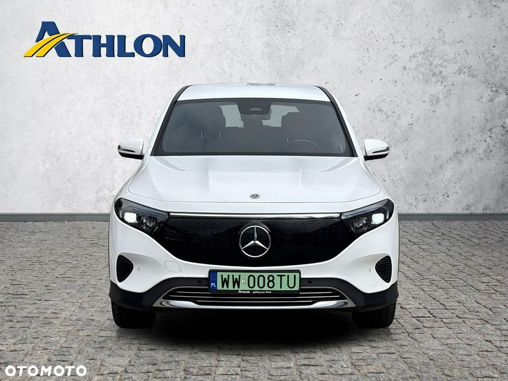 Mercedes-Benz EQB - 8