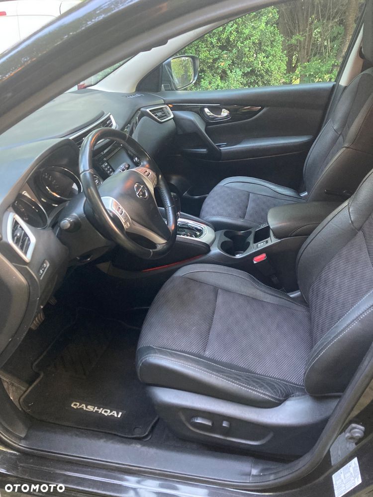 Nissan Qashqai 1.2 DIG-T Visia Xtronic - 10