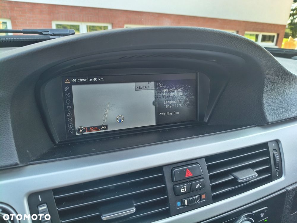 BMW Seria 3 320d DPF Edition Sport - 21