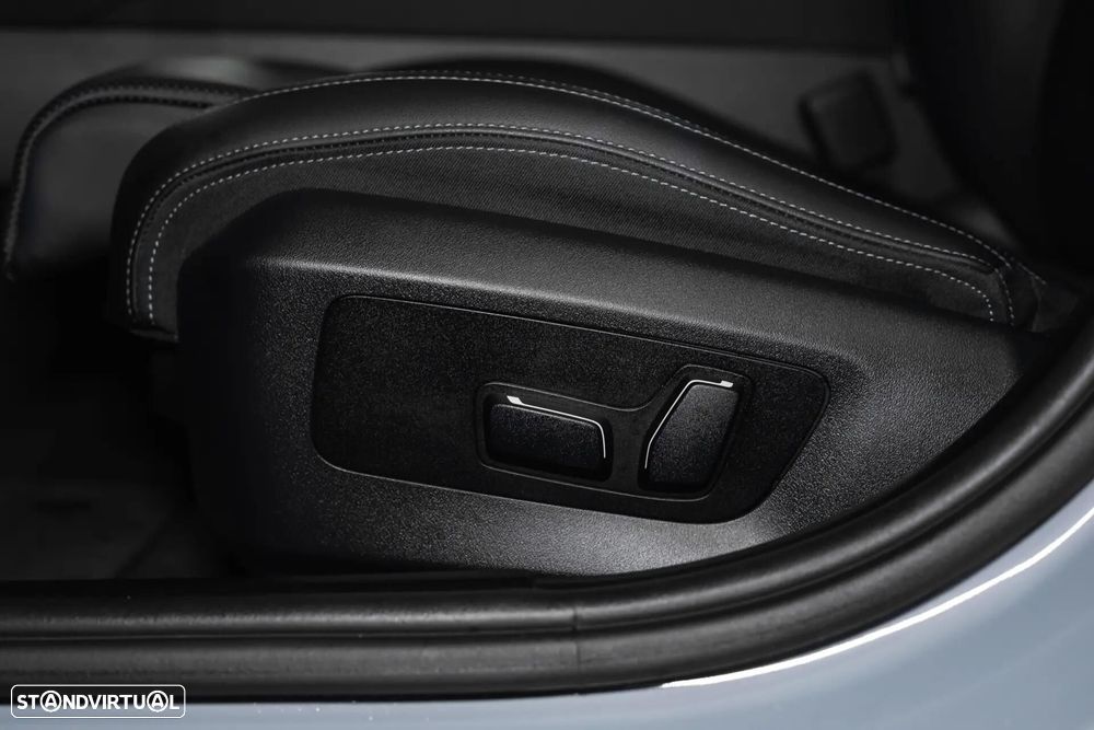 BMW 520 d Pack Desportivo M - 29