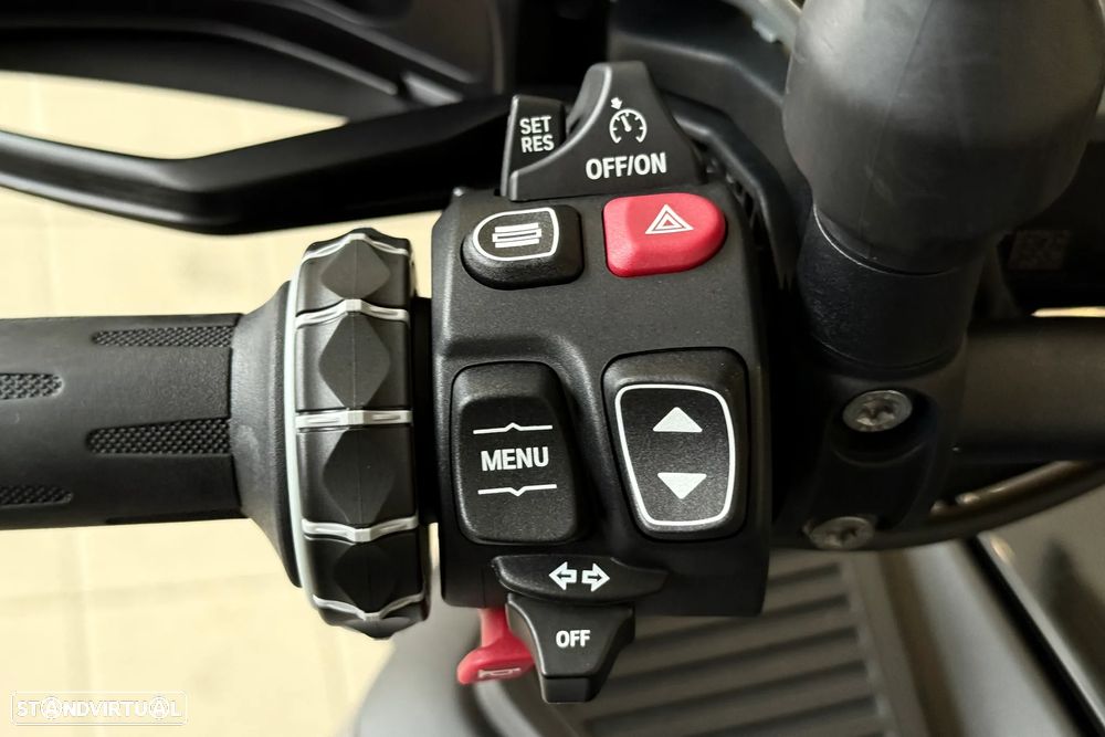 BMW R 1300 GS Adventure Triple Black - 9