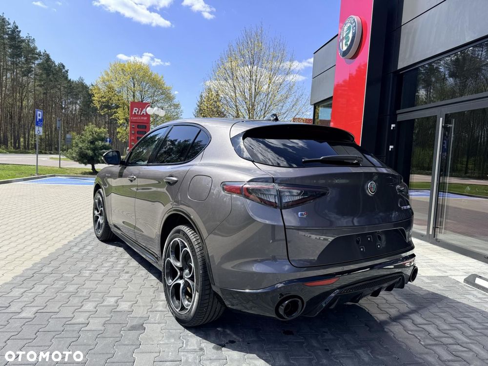 Alfa Romeo Stelvio - 6