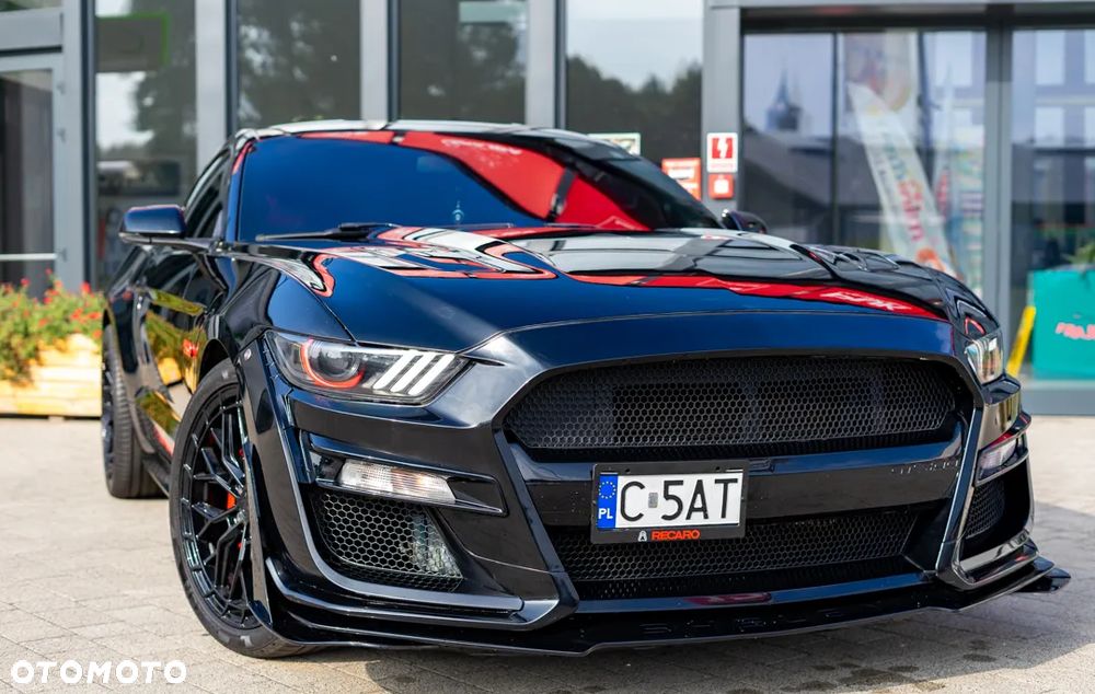 Ford Mustang - 11