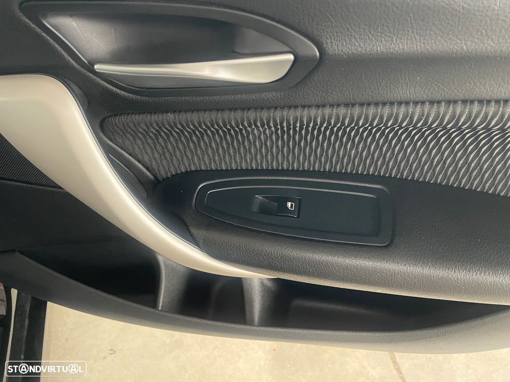 BMW 116 d Aut. Advantage - 22