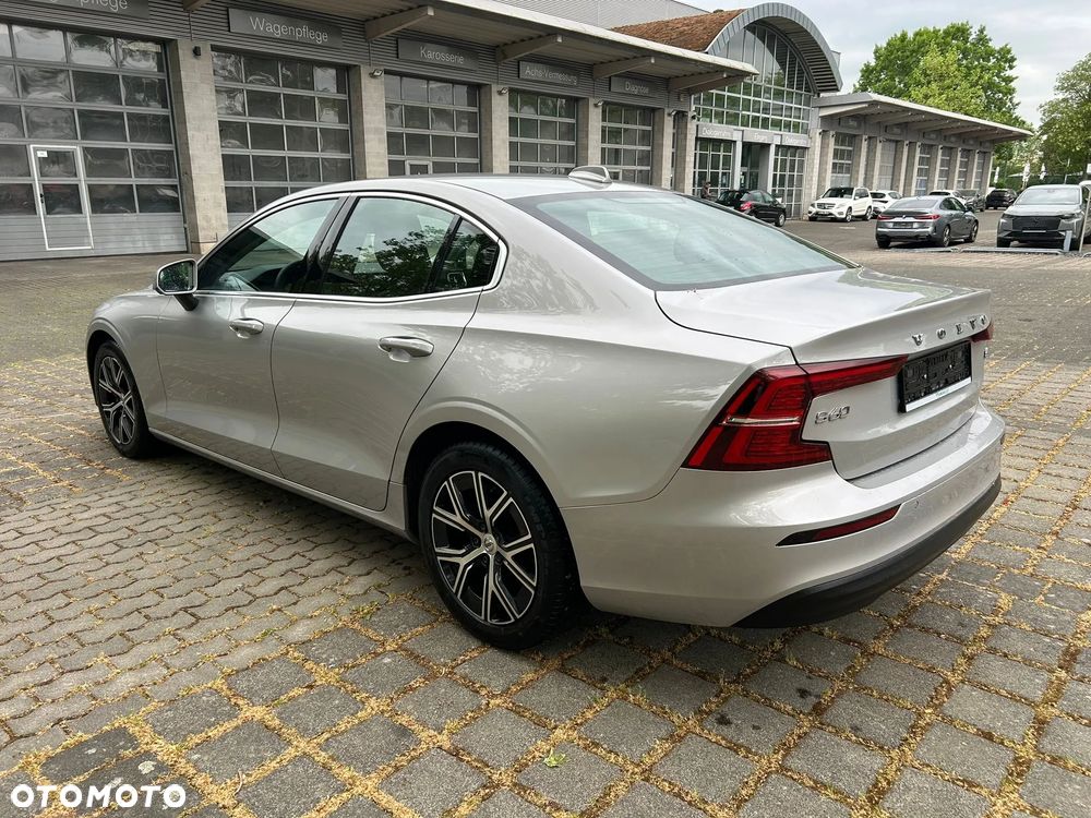 Volvo S60 - 4
