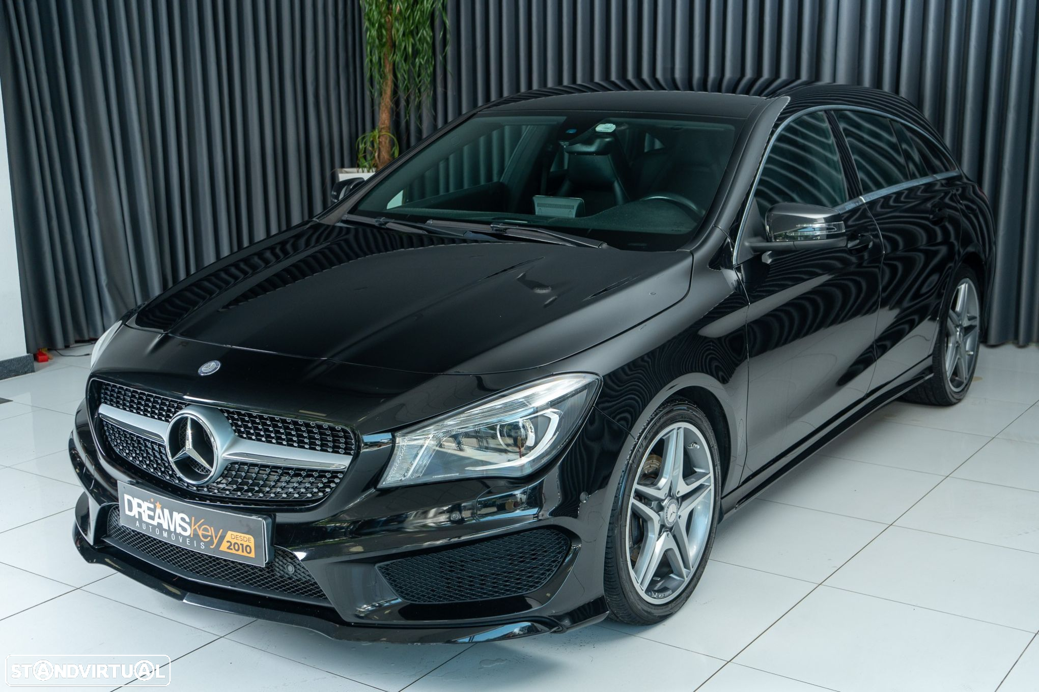 Mercedes-Benz CLA 180 d Shooting Brake AMG Line - 21